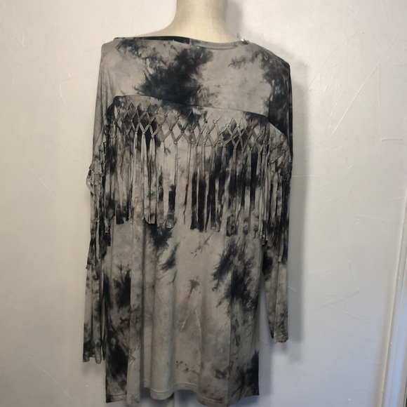 Entro Small Black Gray tie dye with Fringe along back oversized - Picture 6 of 8